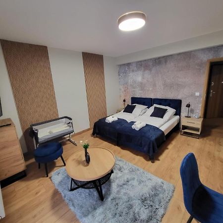 Apartamenty Hallera 4 야로친 외부 사진